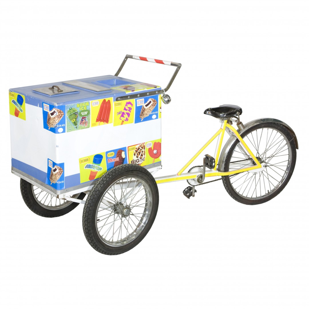 ICE CREAM PUSH CART W/ BLUE WHEELS Air Designs